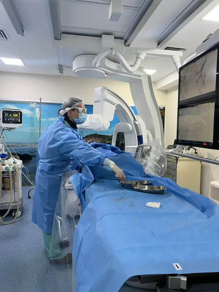 Procedimento de Embolização de Próstata